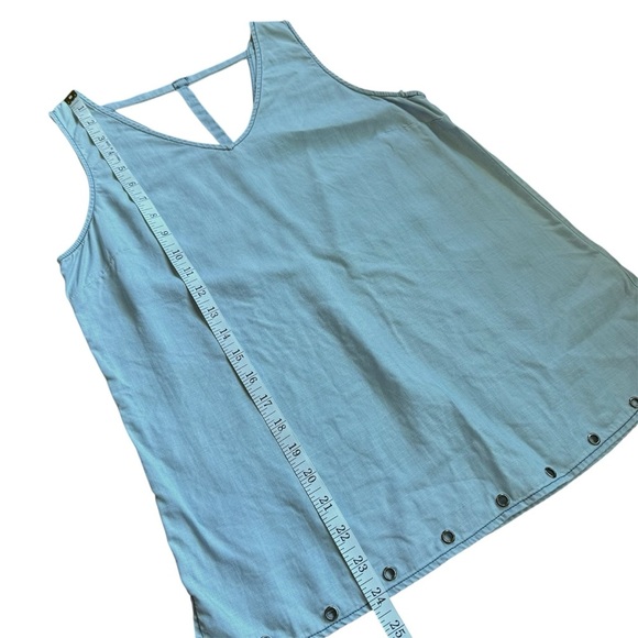 Skies Are Blue Light Blue Chambray 100% Tencel V-Neck Tank Top S - Picture 9 of 11